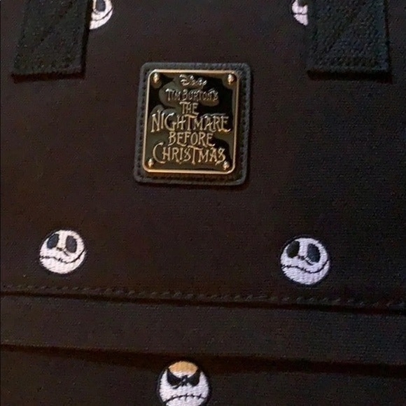 SOLD LOUNGEFLY DISNEY nightmare before Christmas - Picture 2 of 8